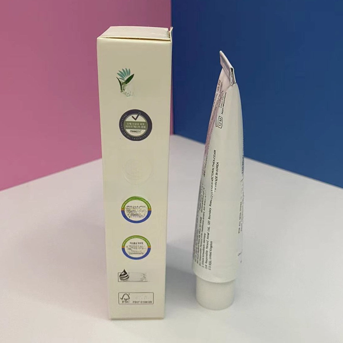 Moisturizing, hydrating, repairing and antioxidant face cream